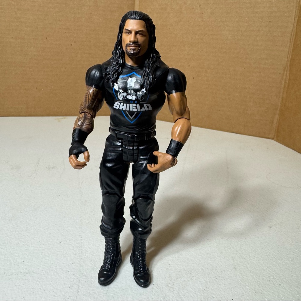 WWE Wrestling Roman Reigns Action Figure [Shield‎ Shirt]